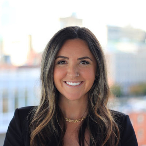 Meet your Posher, Alexandra - Picture 1 of 1